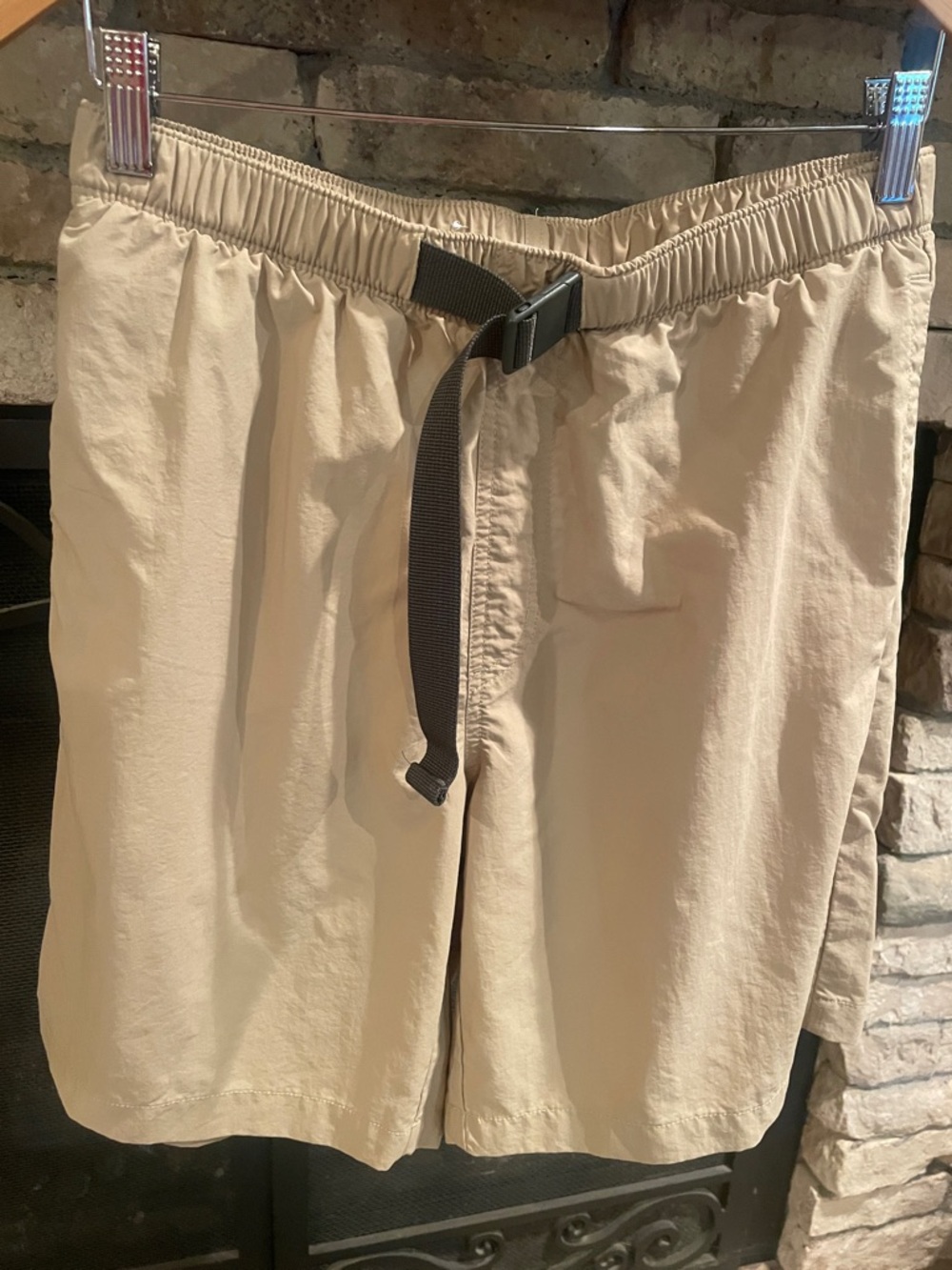 Columbia Beige/Tan Men’s Hybrid Shorts